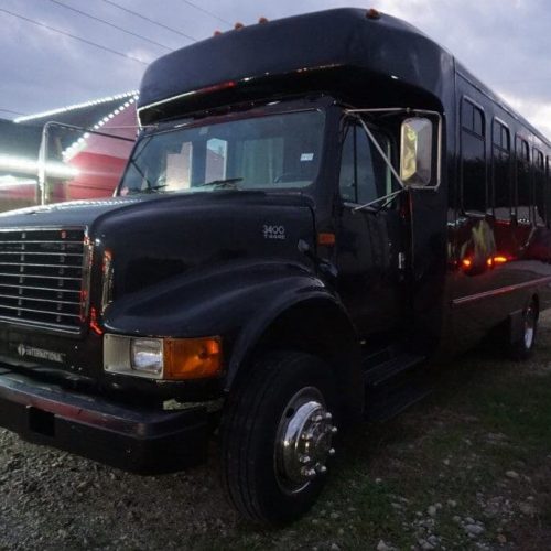 Houston Party Bus Lounge Plus 28 Passenger